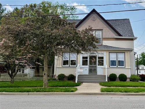 114 E Main St, Greenville, IL, 62246-1809 | Card Image