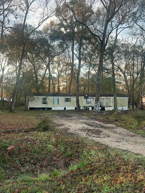 4922 Blackberry Ln, Old River-Winfree, TX, 77535-1599 | Card Image