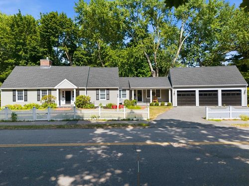 3 Sprague Rd, Wellesley, MA, 02481-2815 | Card Image