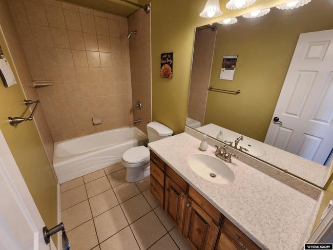 510 Oak Creek Dr, House other with 6 bedrooms, 3 bathrooms and null parking in Rock Springs WY | Image 24