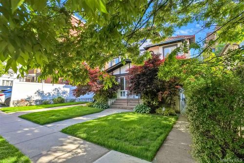84-21 Beverly Road, New York, NY, 11415 | Card Image