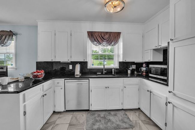908 Middle Ave, House other with 3 bedrooms, 1 bathrooms and null parking in Marion VA | Image 25