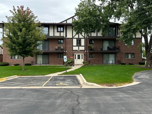 3a-11042 S Theresa Cir, Palos Hills, IL, 60465-2290 | Card Image