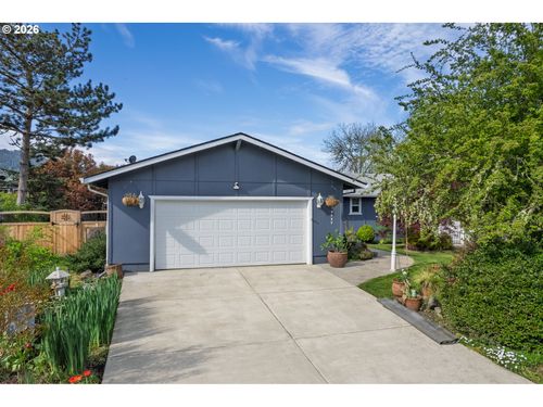 3457 W Normandy Ave, Roseburg, OR, 97471-2449 | Card Image
