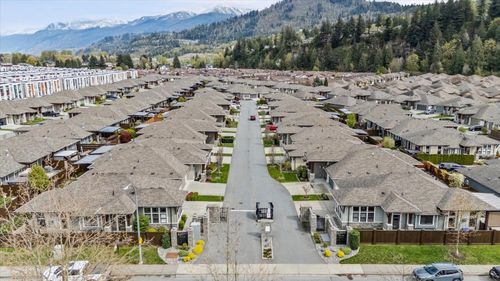 60-46110 Thomas Rd, Chilliwack, BC, V2R2R4 | Card Image
