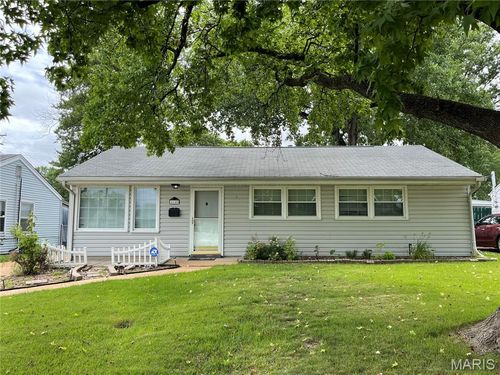 4140 Tesson St, Saint Louis, MO, 63123-7735 | Card Image