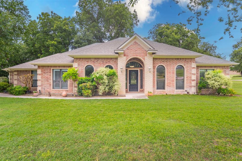 Star Point Ln, Weatherford, TX 76088