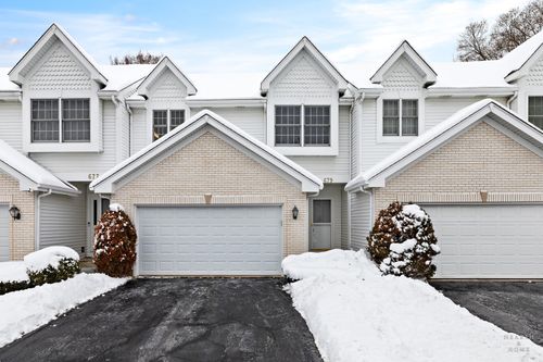 679 Barlina Rd, Crystal Lake, IL, 60014-8451 | Card Image