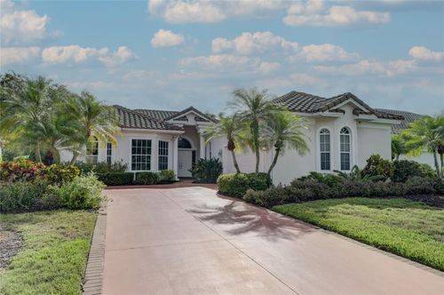 7825 Wilton Crescent Cir, University Park, FL, 34201-2250 | Card Image