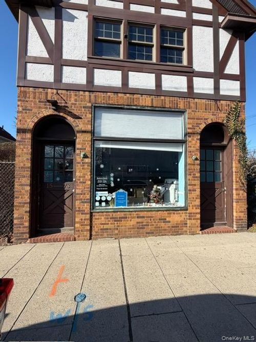 1573 New York Ave, Huntingtn Sta, NY, 11746-1708 | Card Image