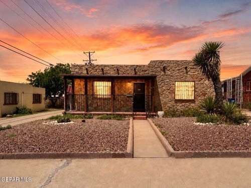 835 Sierra St, El Paso, TX, 79903-4818 | Card Image