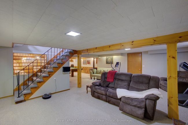 7434 Wellington Road 10, House other with 3 bedrooms, 2 bathrooms and 10 parking in Moorefield ON | Image 22