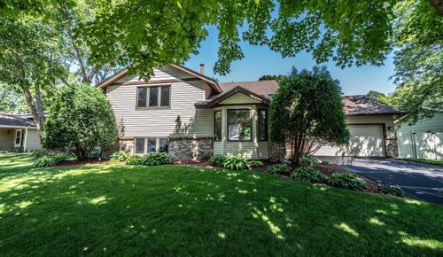 917 Jefferson Ln, Eagan, MN, 55123-2600 | Card Image