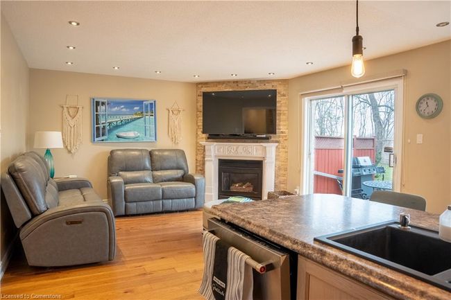 12 - 320 Hamilton Dr, Townhouse with 3 bedrooms, 3 bathrooms and 3 parking in Ancaster ON | Image 17