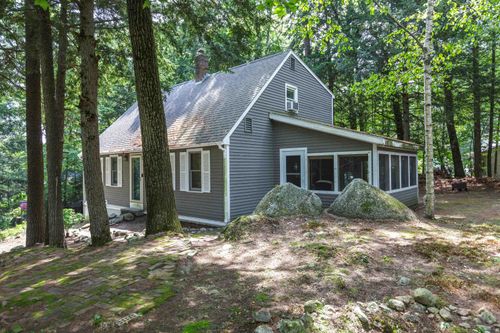 103 Hillside Dr, Henniker, NH, 03242-3572 | Card Image