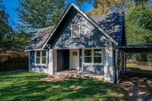 607 N Pacific St, Mineola, TX, 75773-1829 | Card Image