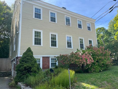 2 Warren St, Hallowell, ME, 04347-1217 | Card Image
