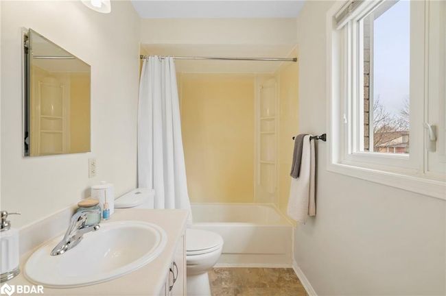 462 Haines St, House other with 3 bedrooms, 3 bathrooms and 3 parking in Beeton ON | Image 27