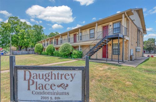 2005 S 8th St, Waco, TX, 76706-6603 | Card Image