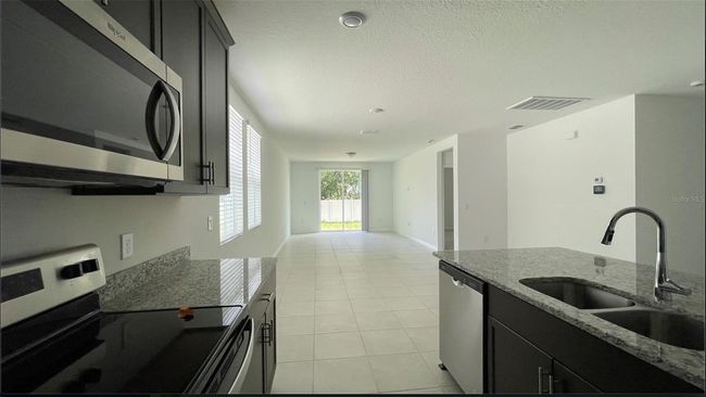 Kitchen | Image 7