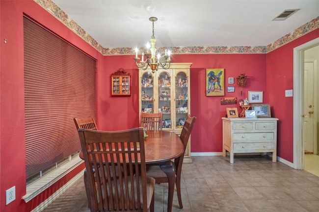 6813 Gregg Rd, House other with 3 bedrooms, 2 bathrooms and null parking in Krum TX | Image 7