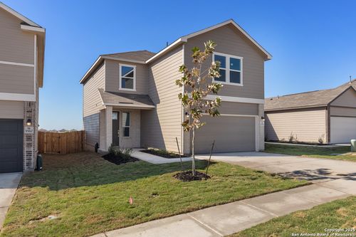 9556 Griffith Run, Converse, TX, 78109-4501 | Card Image