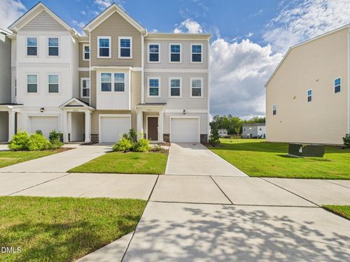 2709 Chert Ln, Raleigh, NC, 27610-7189 | Card Image