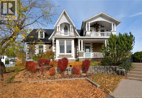 c-3 Cross St, Moncton, NB, E1A3C3 | Card Image