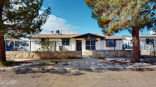 135 Baywood Rd, El Paso, TX, 79915-3607 | Card Image