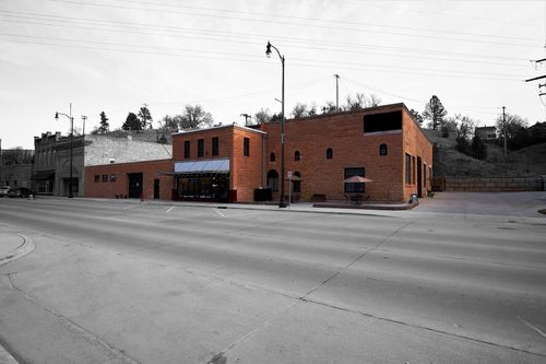 401 N River St, hot springs, SD, 57747-1482 | Card Image