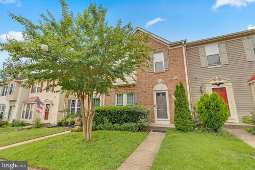6880 Ridge Water Ct, CENTREVILLE, VA, 20121-5709 | Card Image