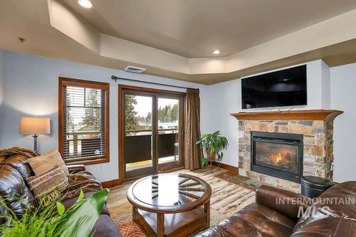 307-616 N 3rd St, McCall, ID, 83638-3801 | Card Image