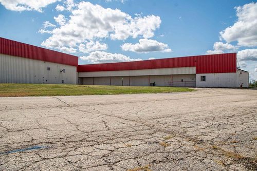825 E Business Highway 151, PLATTEVILLE, WI, 53818 | Card Image