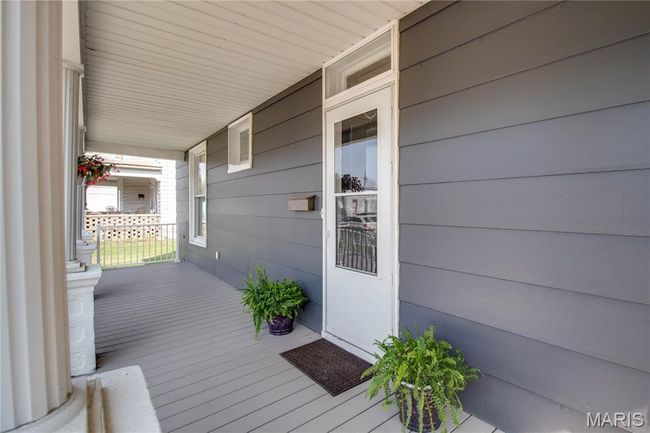 408 N Main St, Home with 0 bedrooms, 0 bathrooms and null parking in Carrollton IL | Image 6
