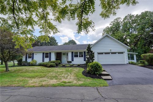 13 Tree Brook Dr, Rochester, NY, 14625-1634 | Card Image