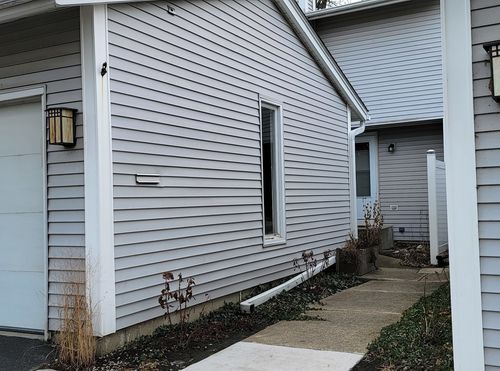 527-527 Winston Ln, Deerfield, IL, 60015-3656 | Card Image