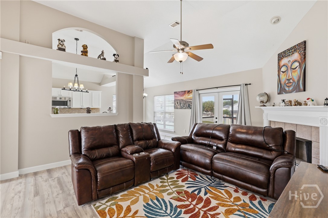 Residential in Richmond Hill 5