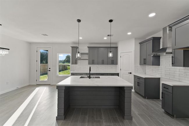 252 Davis Bend Rd, House other with 5 bedrooms, 3 bathrooms and 2 parking in Alvin TX | Image 13