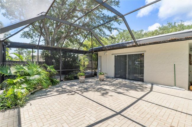 16715 Sw 80th Ave, House other with 4 bedrooms, 3 bathrooms and null parking in Palmetto Bay FL | Image 32