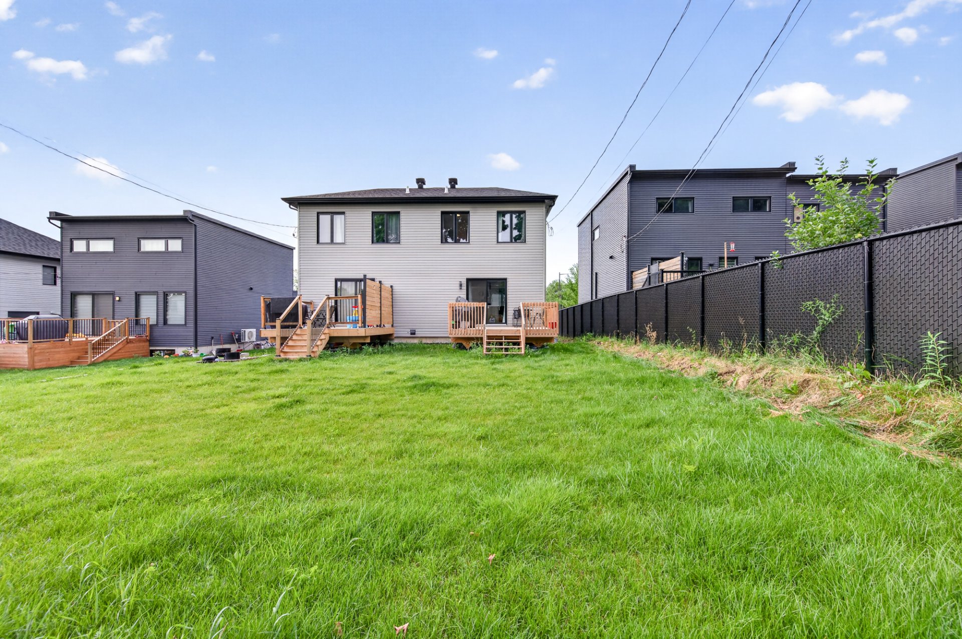 Residential in Québec (La Haute-Saint-Charles) 2