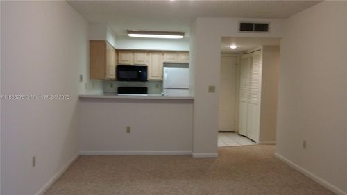 apt-2117-1280 S Alhambra Cir, Coral Gables, FL, 33146-3131 | Card Image
