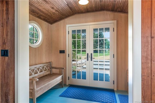 Front entrance. | Image 4