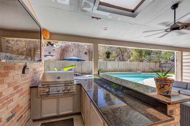 Outdoor kitchen and bar - serve it up! | Image 37
