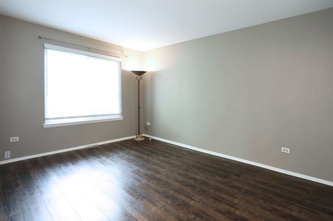LARGE PRIMARY BEDROOM WITH WALK IN CLOSET & PRIVA | Image 17