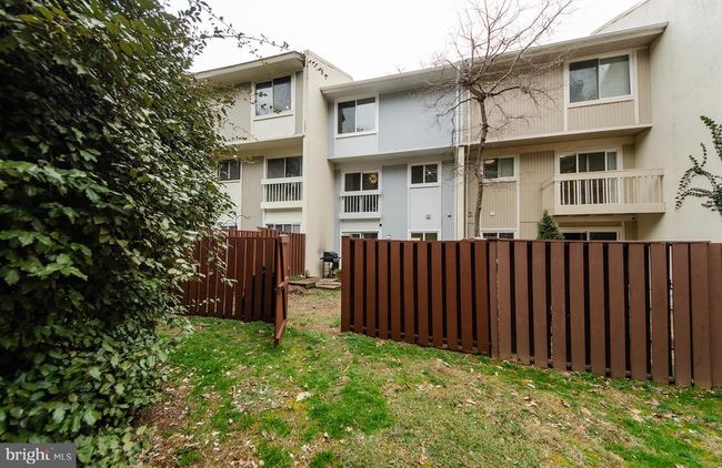 2440 Southgate Sq, Townhouse with 3 bedrooms, 4 bathrooms and null parking in RESTON VA | Image 29