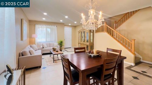 10141 Brian Kelly Way, Elk Grove, CA, 95757-5998 | Card Image