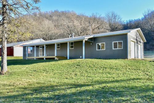 31790 County Road 17, RUSHFORD, MN, 55971-4103 | Card Image