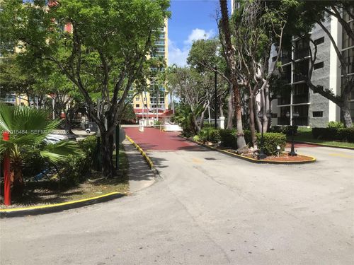 625-17021 N Bay Rd, Sunny Isles Beach, FL, 33160-3623 | Card Image