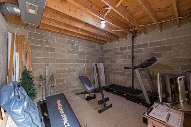 91 Glen Dr, Condo with 2 bedrooms, 2 bathrooms and null parking in Worthington OH | Image 32
