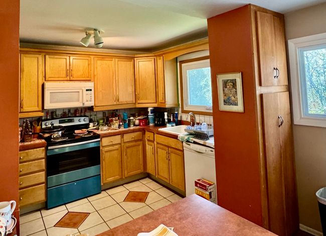 138 Hullcrest Road, House other with 3 bedrooms, 1 bathrooms and null parking in Shelburne VT | Image 5